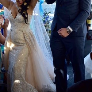 Prom / wedding dress gown